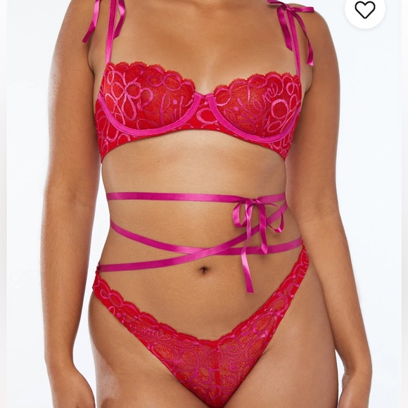 Ribbon Lace Bra - Picture 2 of 9